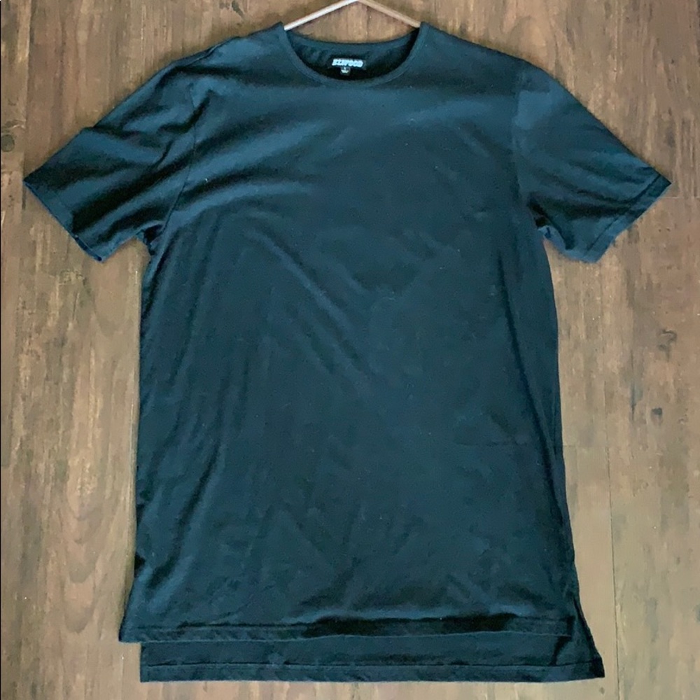 Elwood split hem extended length tee
